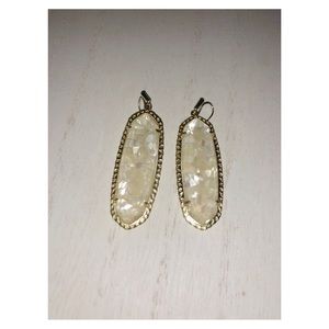 Kendra Scott earrings includes both bags !!!